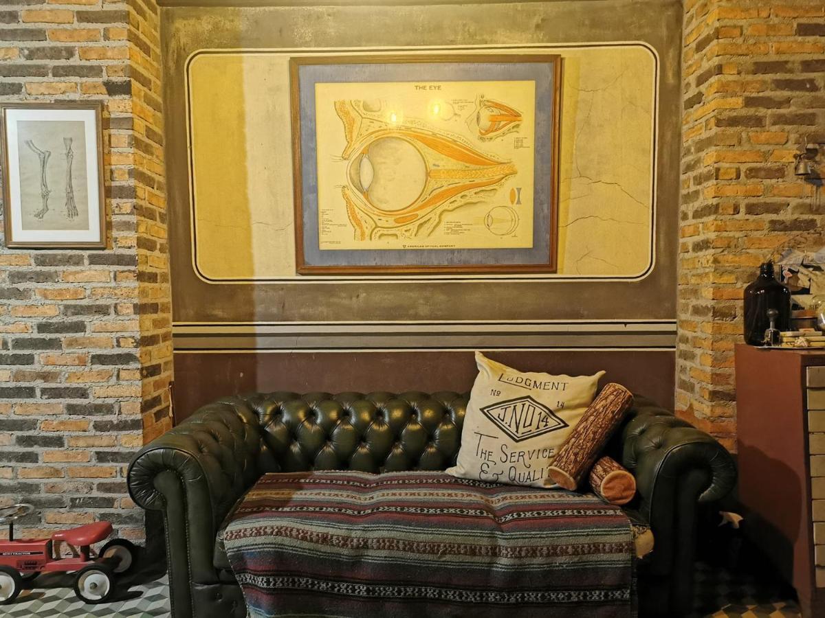 J No.14 Bed & Breakfast Bangkok Bagian luar foto